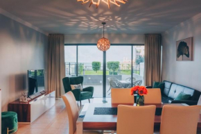 Beautiful Apartment with Sea View and Garden